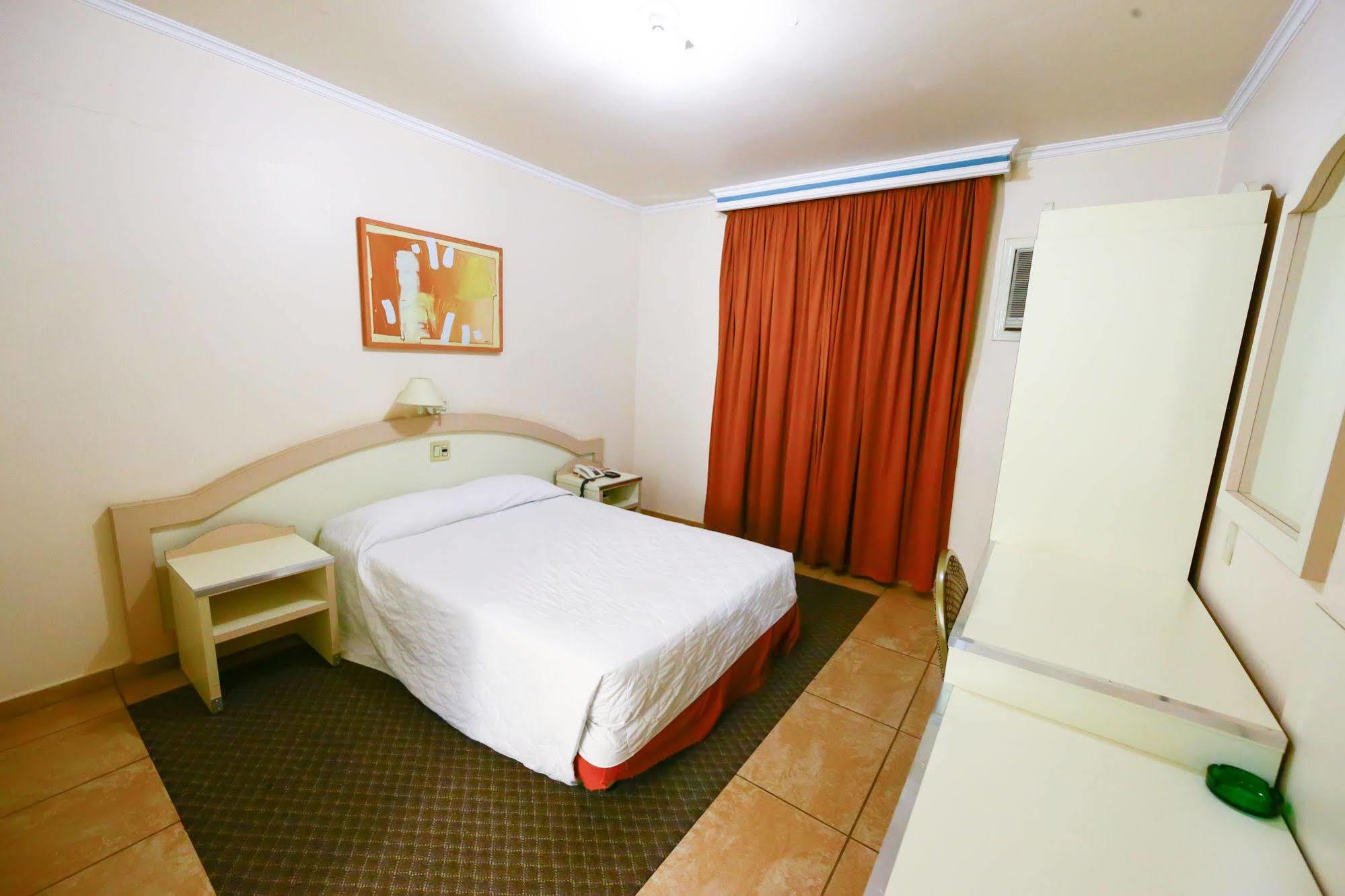 Prince Hotel Ribeirão Preto Екстериор снимка